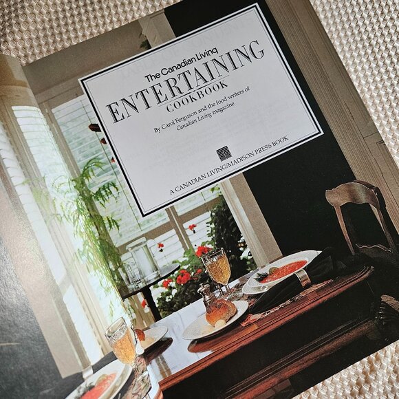 1990 The Canadian Living - Entertaining Cook Book - Hardcover - Picture 7 of 9